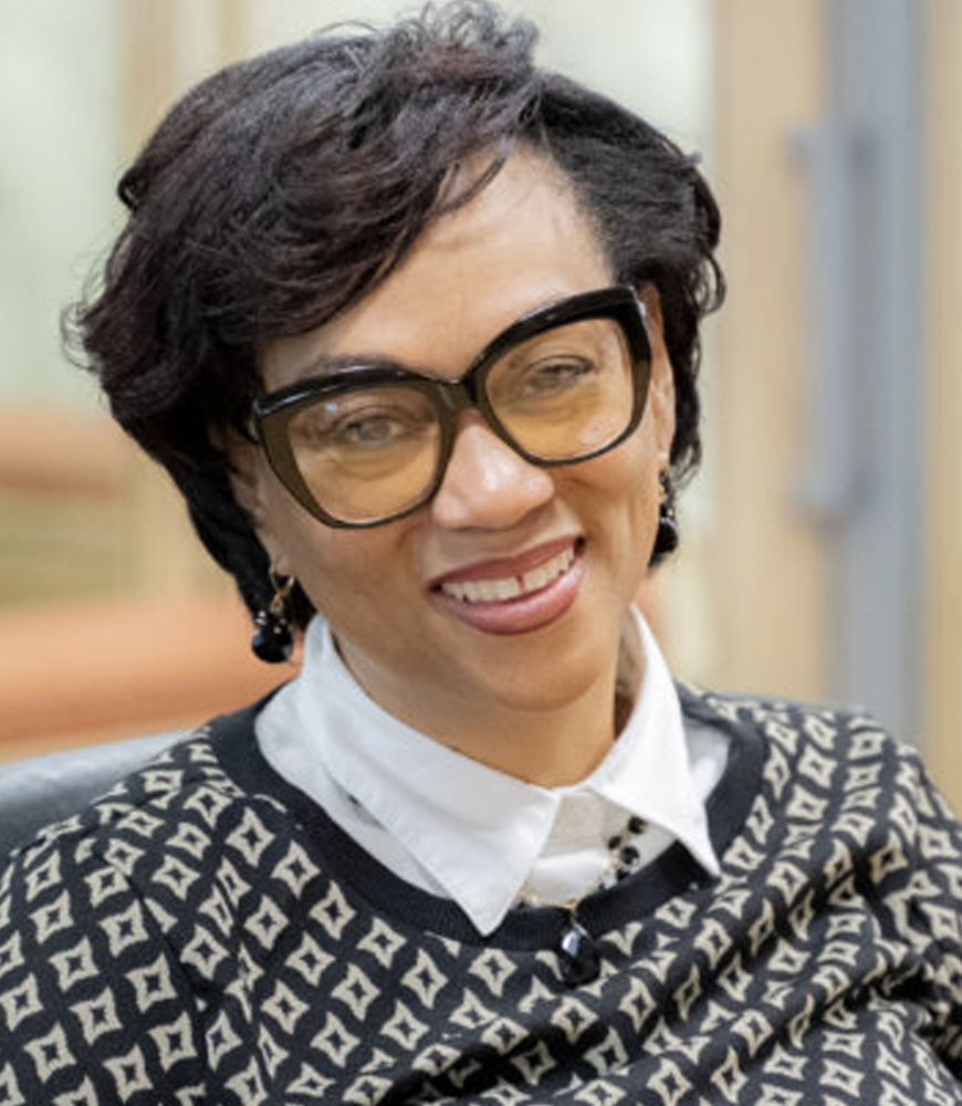 WIFS President, Darlene Flagg speaks at Women's PreConference Workshop during NAIFA's Apex